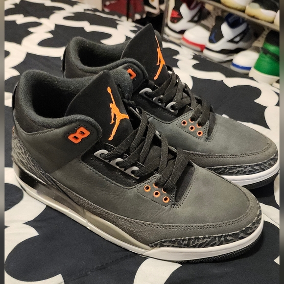 Men's Retro Jordan 3 Fear Pack (2023) - Picture 5 of 7